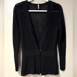 sweewe paris Open-Knit gothic fishnet witchy peplum cardigan